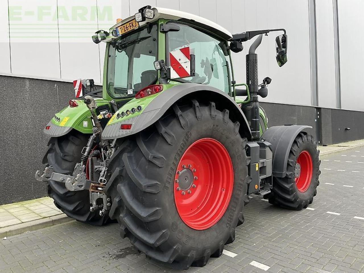 Fendt 724 gen6 profi plus - Traktor: obrázek 2 Fendt 724 gen6 profi plus - Traktor: obrázek 2