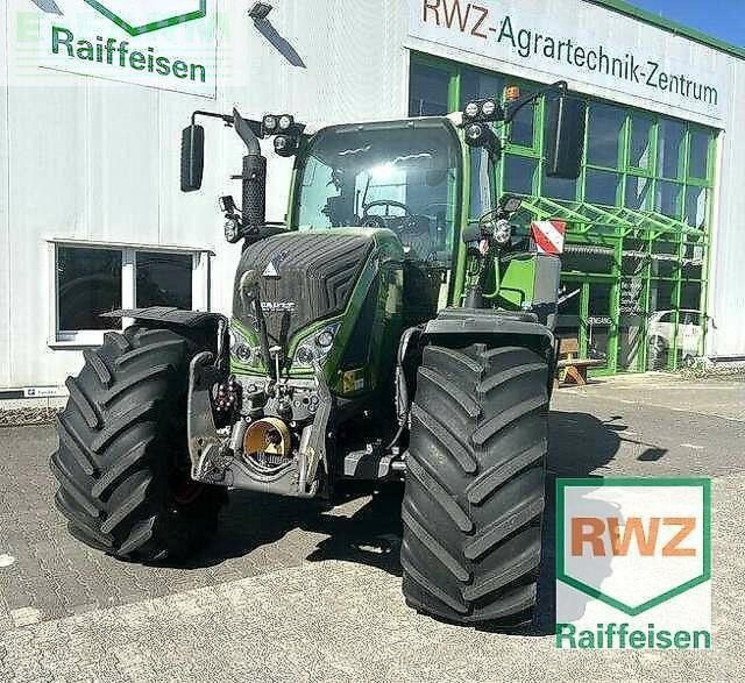 Fendt 724 vario gen6 profiplus ProfiPlus - Traktor: obrázek 3 Fendt 724 vario gen6 profiplus ProfiPlus - Traktor: obrázek 3