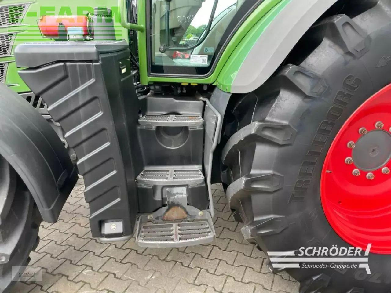 Traktor Fendt 724 vario s4 profi plus ProfiPlus: obrázek 15