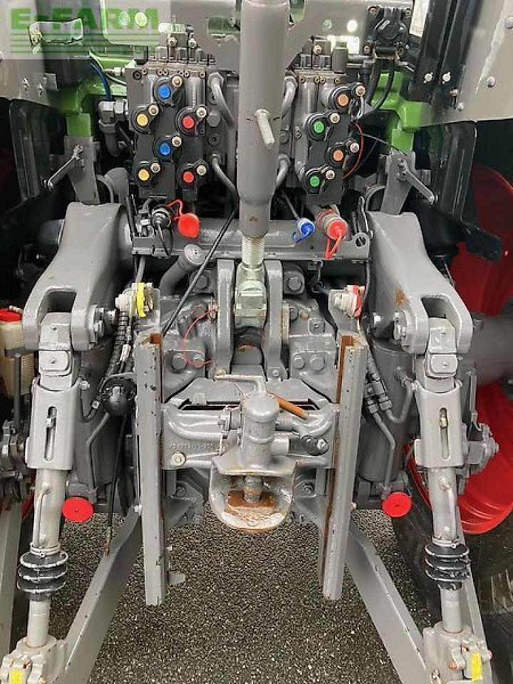 Fendt 824 s4 profiplus - Traktor: obrázek 5 Fendt 824 s4 profiplus - Traktor: obrázek 5