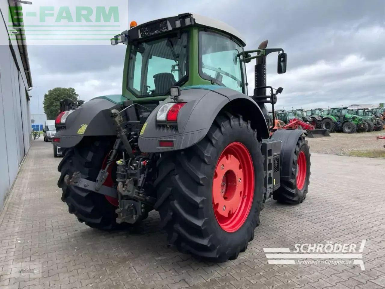 Fendt 824 vario s4 profi plus ProfiPlus - Traktor: obrázek 3 Fendt 824 vario s4 profi plus ProfiPlus - Traktor: obrázek 3