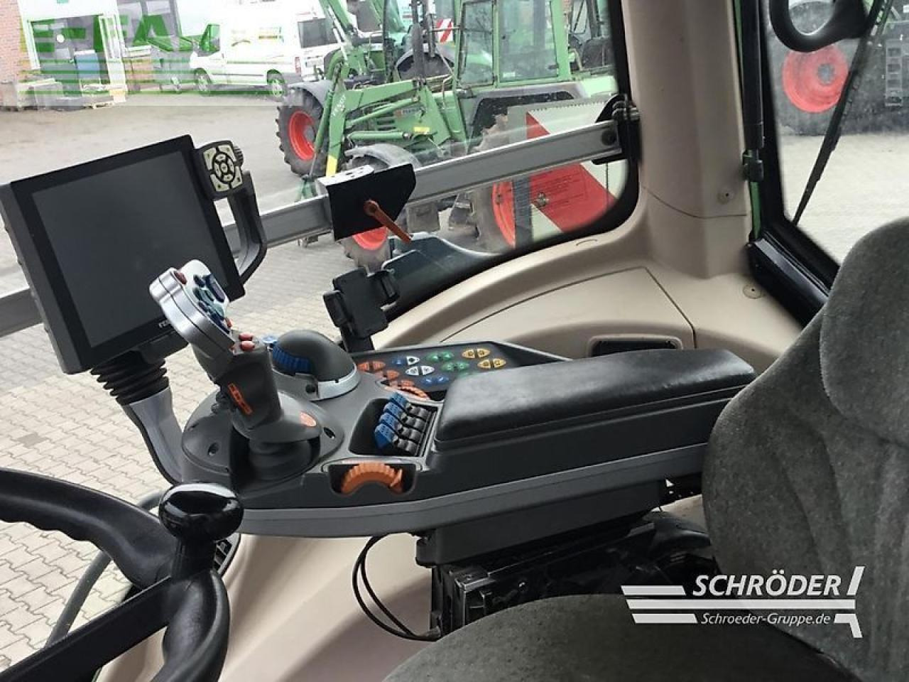 Fendt 828 s4 profi plus - Traktor: obrázek 5 Fendt 828 s4 profi plus - Traktor: obrázek 5