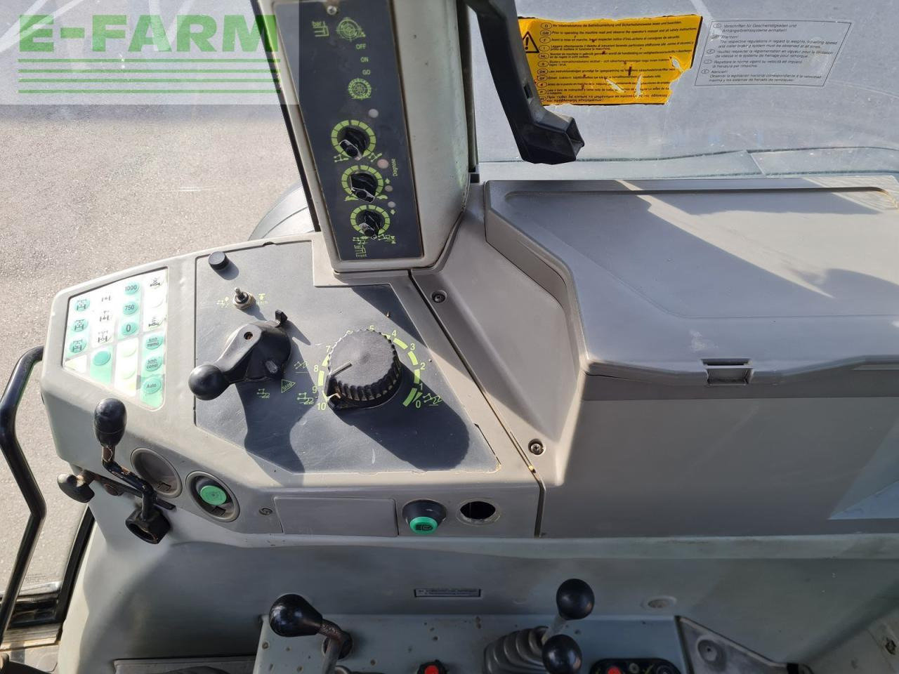 Fendt favorit 818 - Traktor: obrázek 2 Fendt favorit 818 - Traktor: obrázek 2