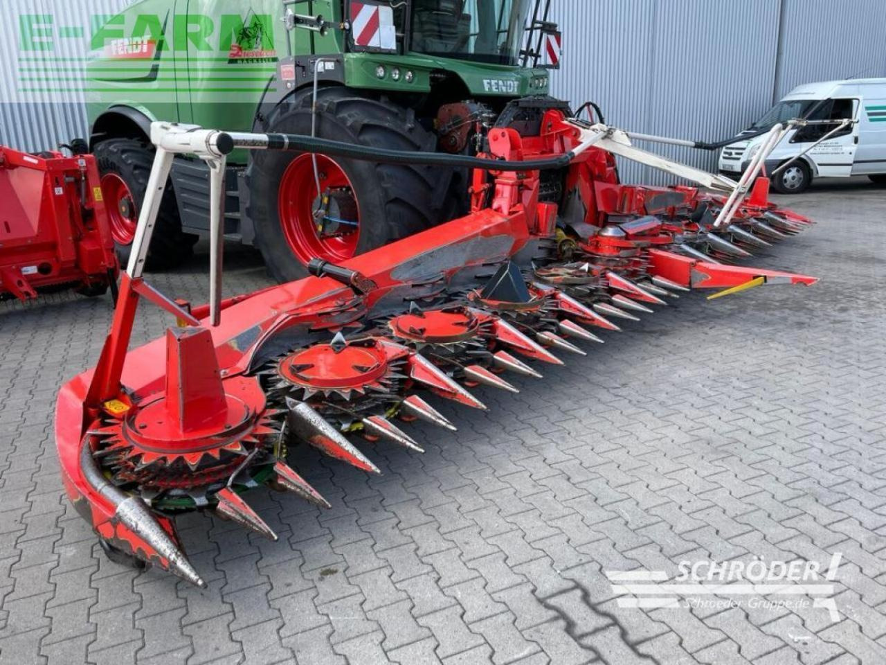 Fendt katana 85 + kemper 390plus + kemper 3002 - Sklízecí řezačka: obrázek 2 Fendt katana 85 + kemper 390plus + kemper 3002 - Sklízecí řezačka: obrázek 2