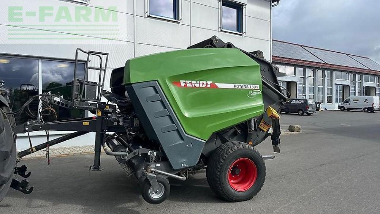 Fendt rotana 160 v variable rundballenpresse mit bändern stroh - Lis na hranaté balíky: obrázek 1 Fendt rotana 160 v variable rundballenpresse mit bändern stroh - Lis na hranaté balíky: obrázek 1