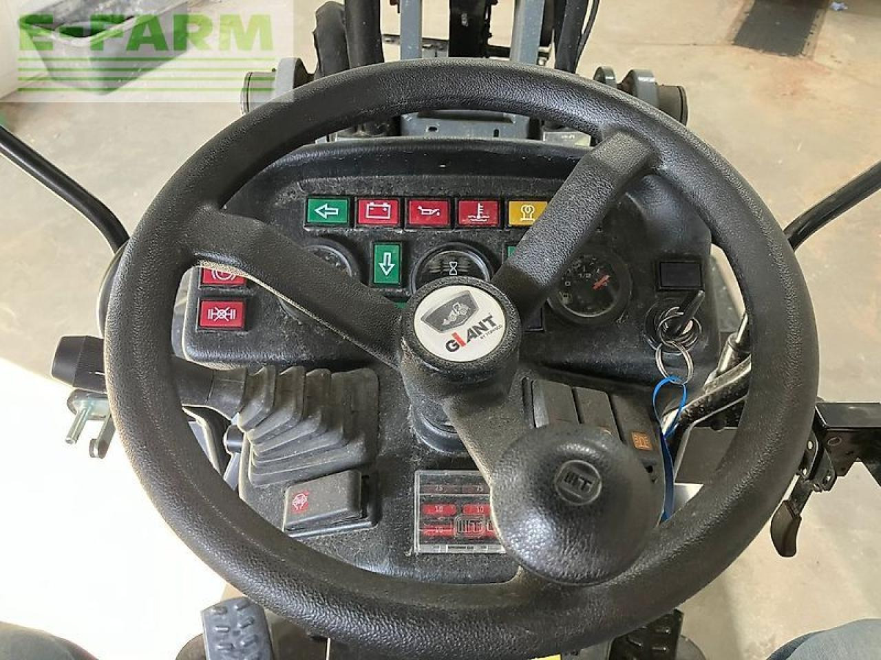 Giant g1500 radlader/hoflader - Mini rýpadlo: obrázek 5 Giant g1500 radlader/hoflader - Mini rýpadlo: obrázek 5