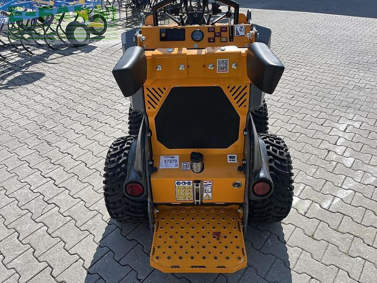 Giant sk 202d neuwertig inkl. schaufel & pg - Mini rýpadlo: obrázek 4 Giant sk 202d neuwertig inkl. schaufel & pg - Mini rýpadlo: obrázek 4