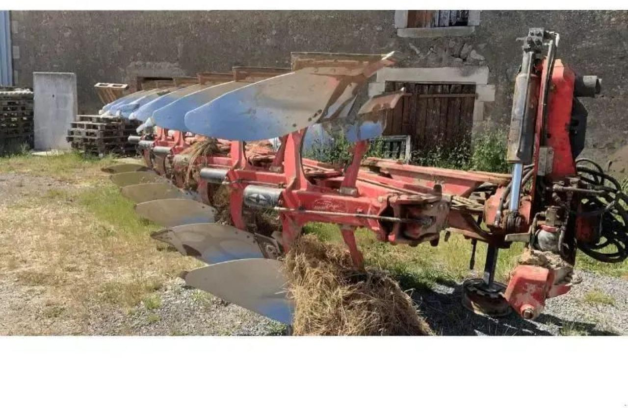 Gregoire Besson 6 corps - Pluh: obrázek 1 Gregoire Besson 6 corps - Pluh: obrázek 1