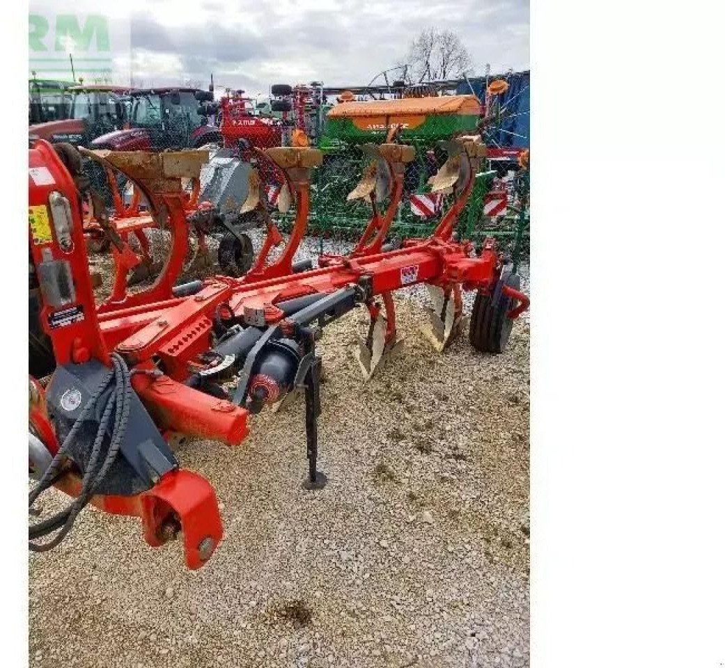 Gregoire Besson gregoire besson - Pluh: obrázek 2 Gregoire Besson gregoire besson - Pluh: obrázek 2