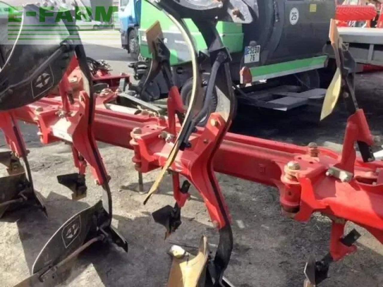 Gregoire Besson rcw6 - Pluh: obrázek 5 Gregoire Besson rcw6 - Pluh: obrázek 5