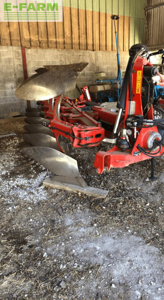 Gregoire Besson rwy8 - Pluh: obrázek 1 Gregoire Besson rwy8 - Pluh: obrázek 1