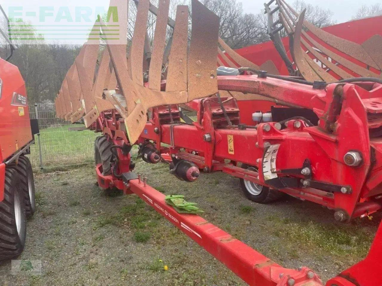 Gregoire Besson spmfw-y8 - Pluh: obrázek 4 Gregoire Besson spmfw-y8 - Pluh: obrázek 4