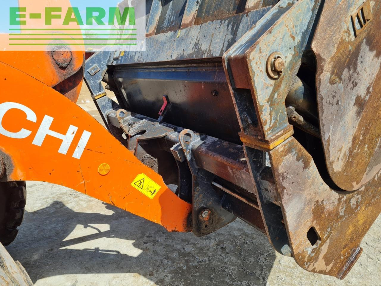 Hitachi ZW 150 TPD-5 - Kolový nakladač: obrázek 5 Hitachi ZW 150 TPD-5 - Kolový nakladač: obrázek 5
