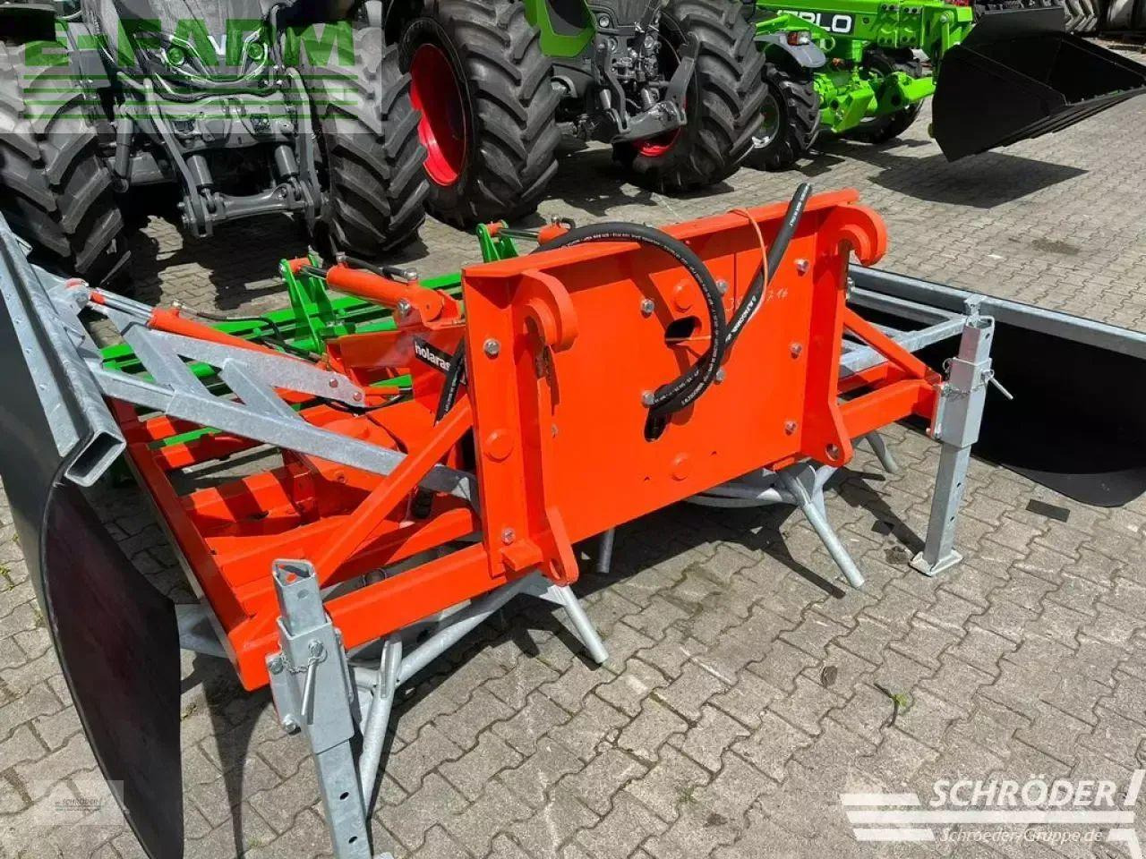 Holaras jumbo ks-shb / volvo aufnahme - Technika na siláž: obrázek 1 Holaras jumbo ks-shb / volvo aufnahme - Technika na siláž: obrázek 1