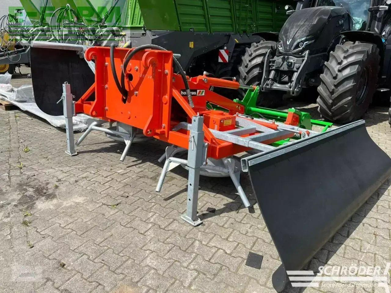 Holaras jumbo ks-shb / volvo aufnahme - Technika na siláž: obrázek 3 Holaras jumbo ks-shb / volvo aufnahme - Technika na siláž: obrázek 3