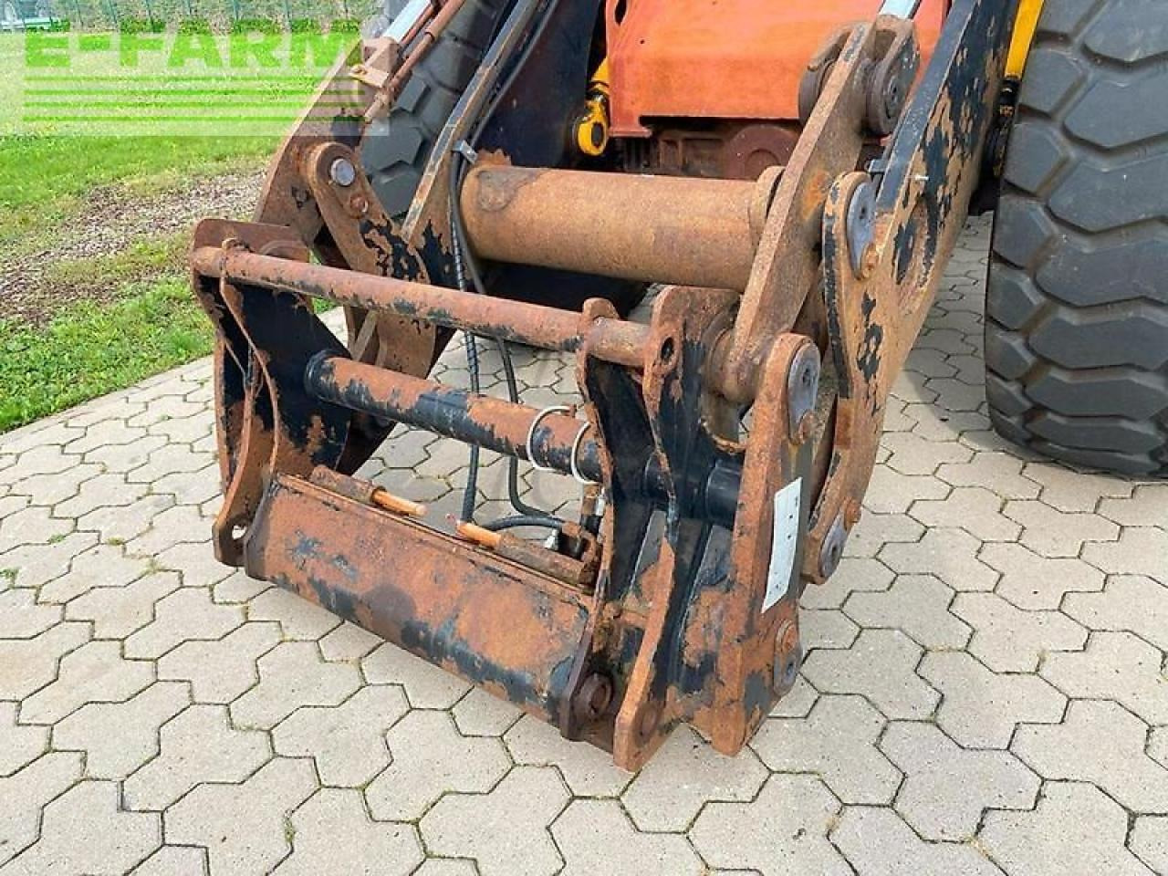 JCB 426e agri ht - Mini rýpadlo: obrázek 2 JCB 426e agri ht - Mini rýpadlo: obrázek 2