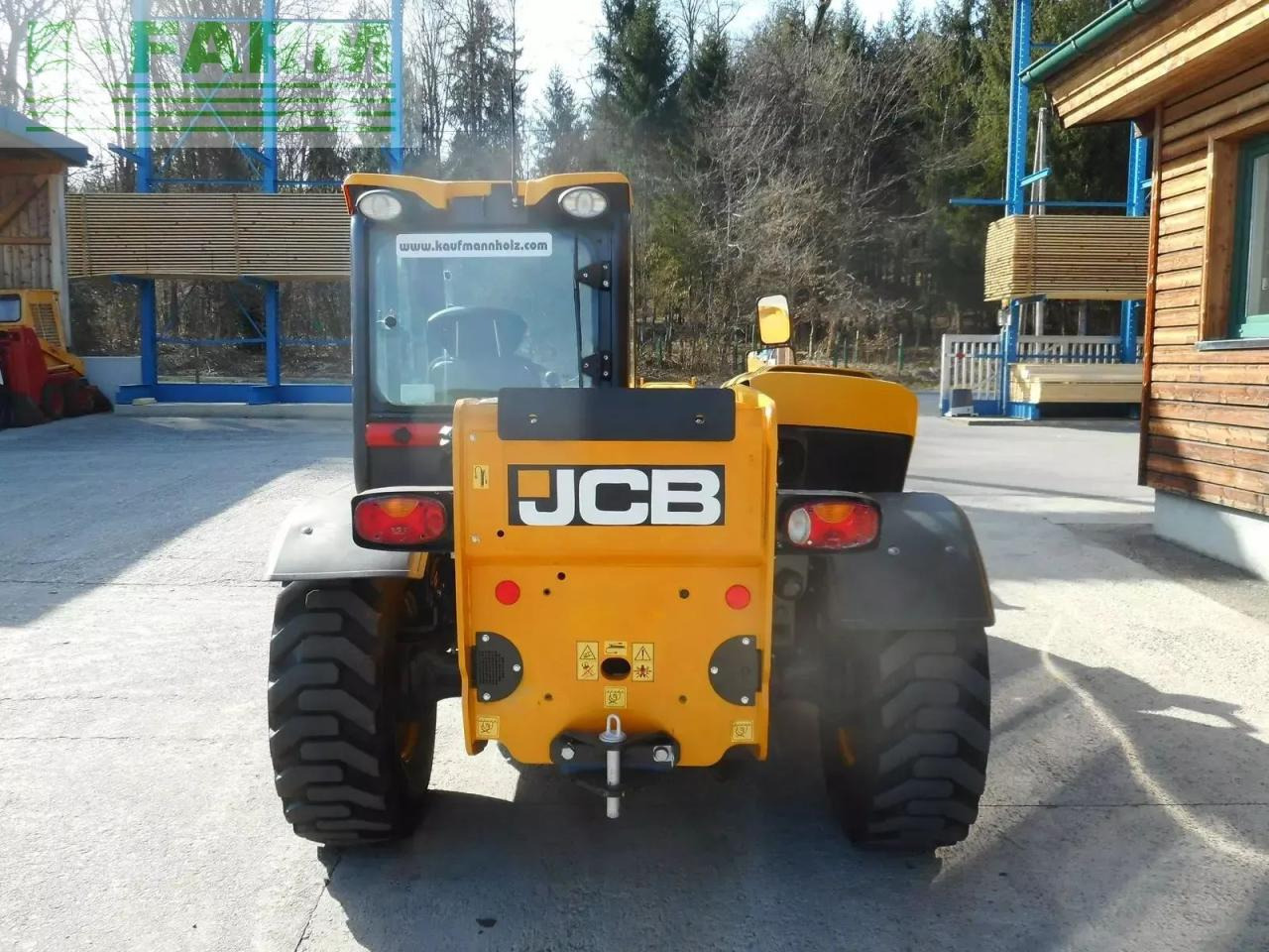 JCB 525-60 agriplus mit greiferschaufel und paletten - Teleskopický manipulátor: obrázek 3 JCB 525-60 agriplus mit greiferschaufel und paletten - Teleskopický manipulátor: obrázek 3