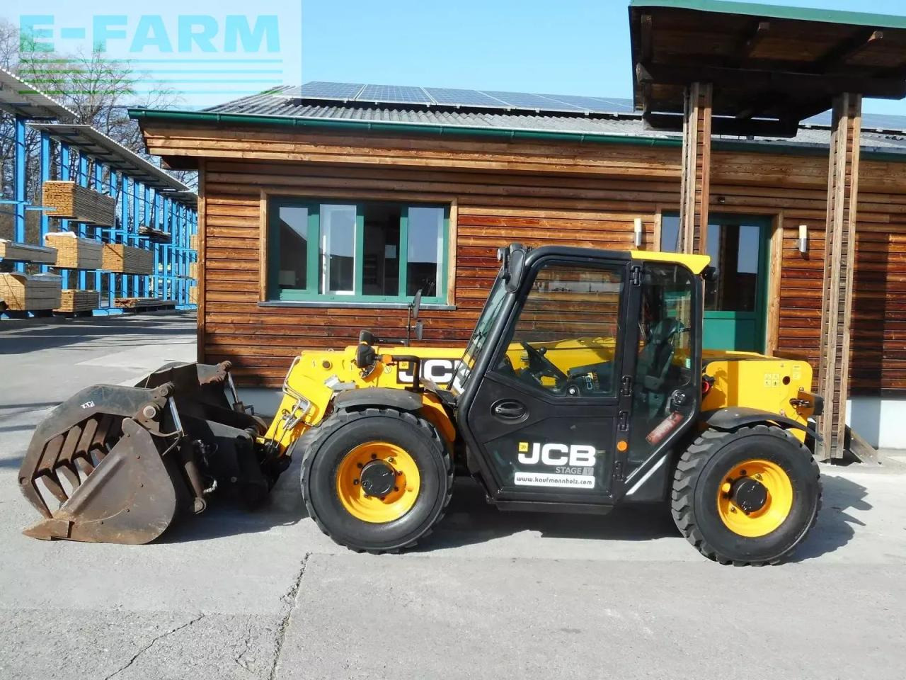 JCB 525-60 agriplus mit greiferschaufel und paletten - Teleskopický manipulátor: obrázek 1 JCB 525-60 agriplus mit greiferschaufel und paletten - Teleskopický manipulátor: obrázek 1
