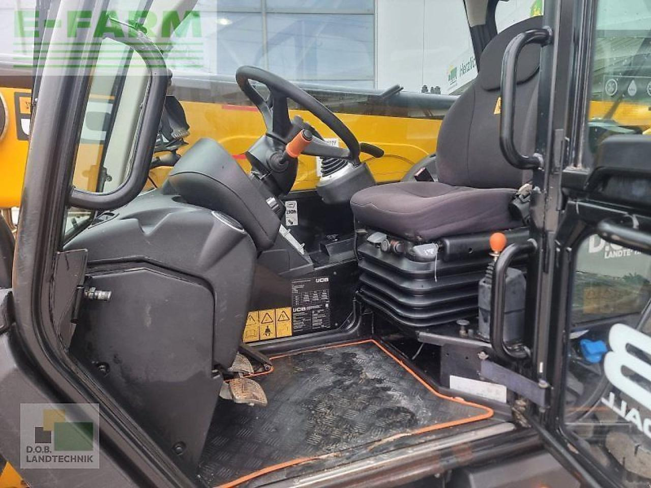 Teleskopický manipulátor JCB 535-95 agri super: obrázek 17