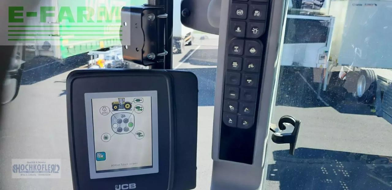 JCB 8330 - Traktor: obrázek 4 JCB 8330 - Traktor: obrázek 4