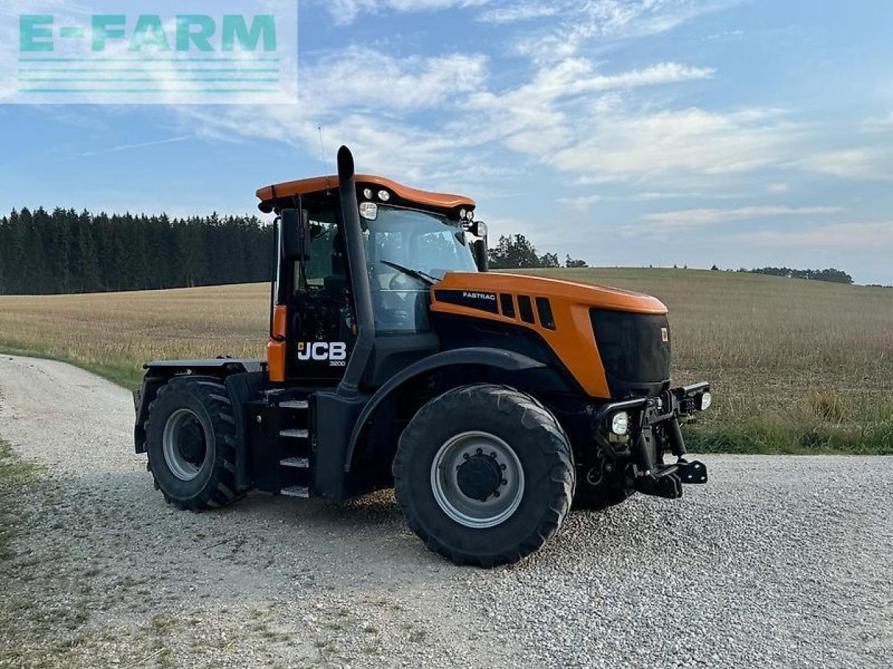 JCB fastrac 3200 xtra sisu - Traktor: obrázek 4 JCB fastrac 3200 xtra sisu - Traktor: obrázek 4