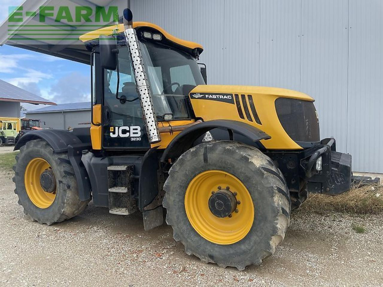 JCB fastrac 3230 - Traktor: obrázek 1 JCB fastrac 3230 - Traktor: obrázek 1