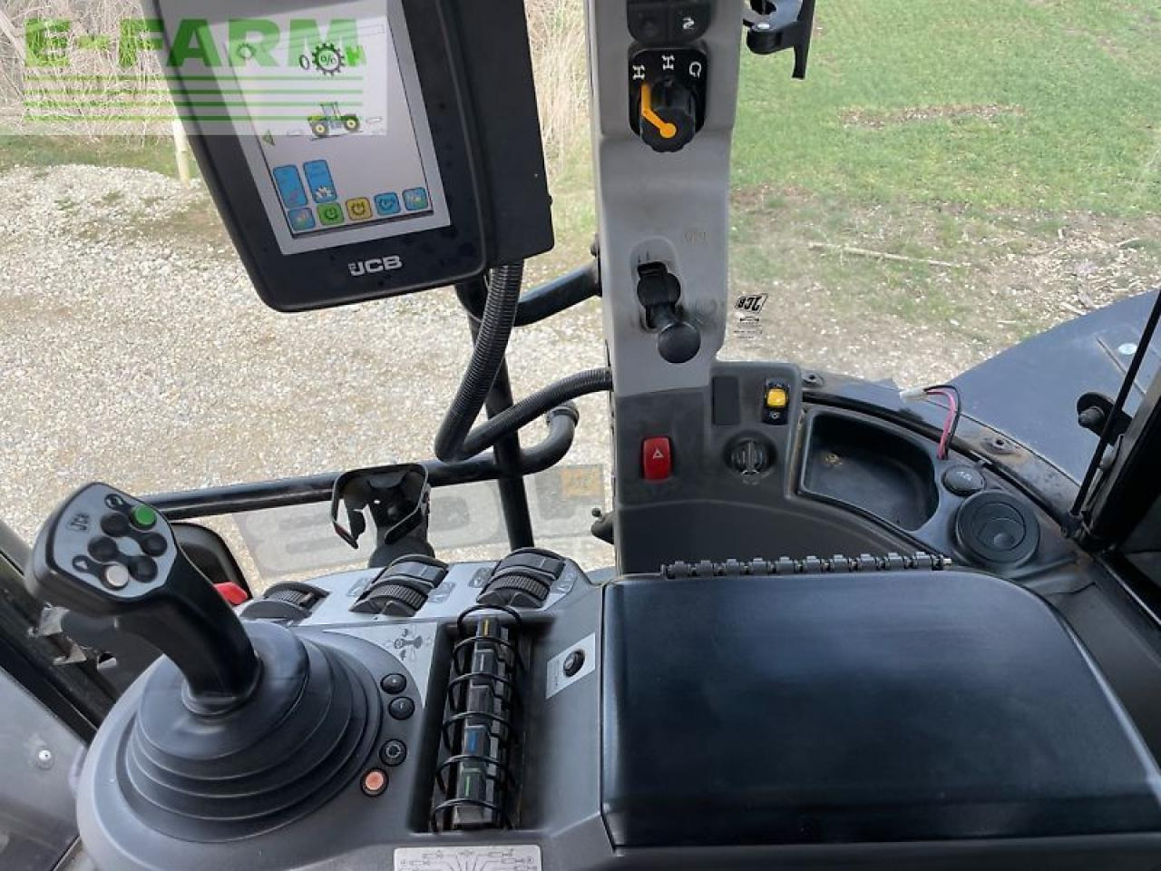 Traktor JCB fastrac 4190: obrázek 10