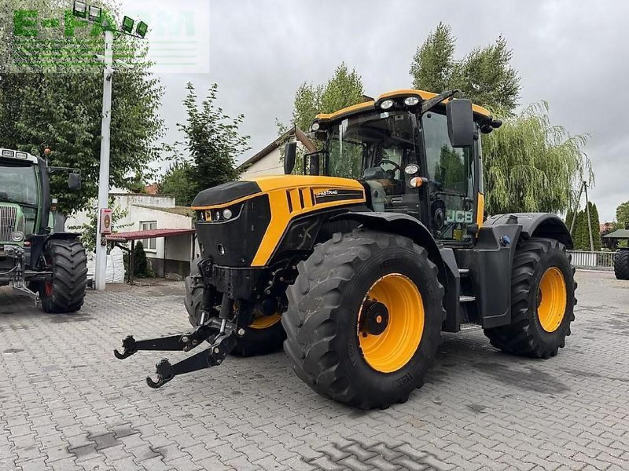 JCB fastrac 4220 - Traktor: obrázek 1 JCB fastrac 4220 - Traktor: obrázek 1