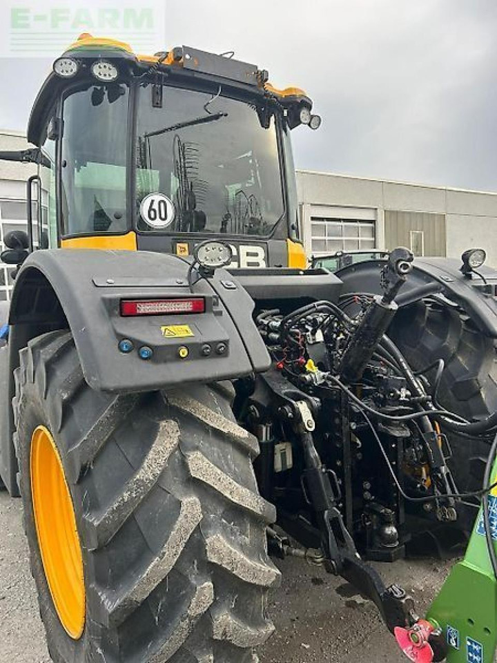 JCB fastrac 4220 - Traktor: obrázek 4 JCB fastrac 4220 - Traktor: obrázek 4