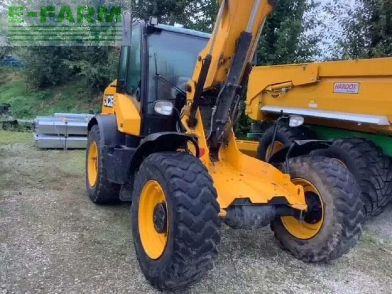JCB tm320 - Teleskopický manipulátor: obrázek 2 JCB tm320 - Teleskopický manipulátor: obrázek 2
