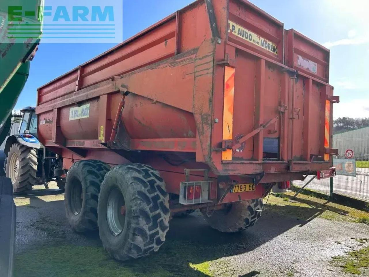 Jeantil gm160 - Zemědělský sklápěcí přívěs: obrázek 4 Jeantil gm160 - Zemědělský sklápěcí přívěs: obrázek 4