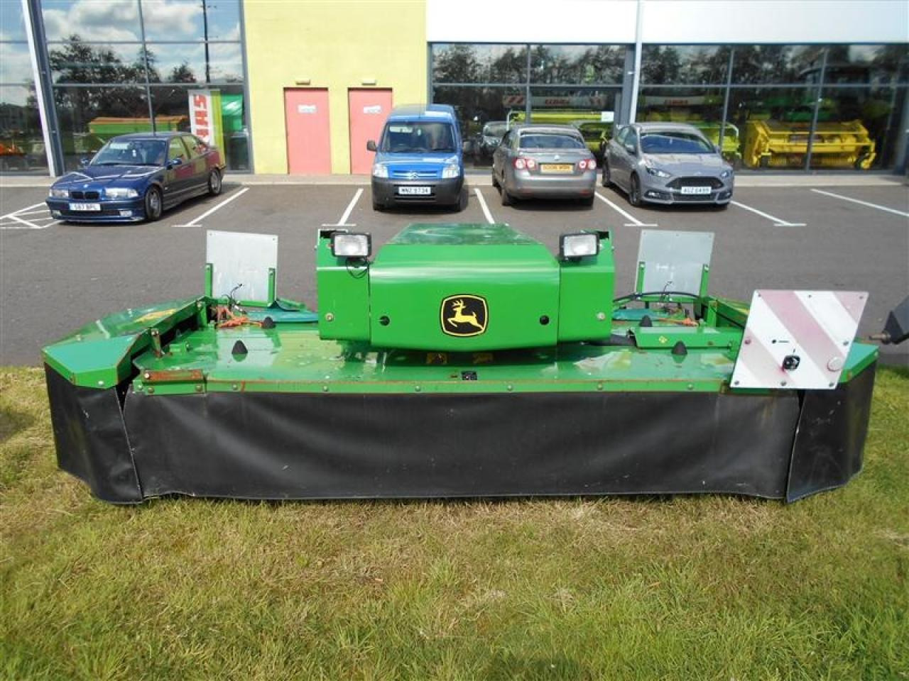John Deere 131 - Žací stroj: obrázek 4 John Deere 131 - Žací stroj: obrázek 4