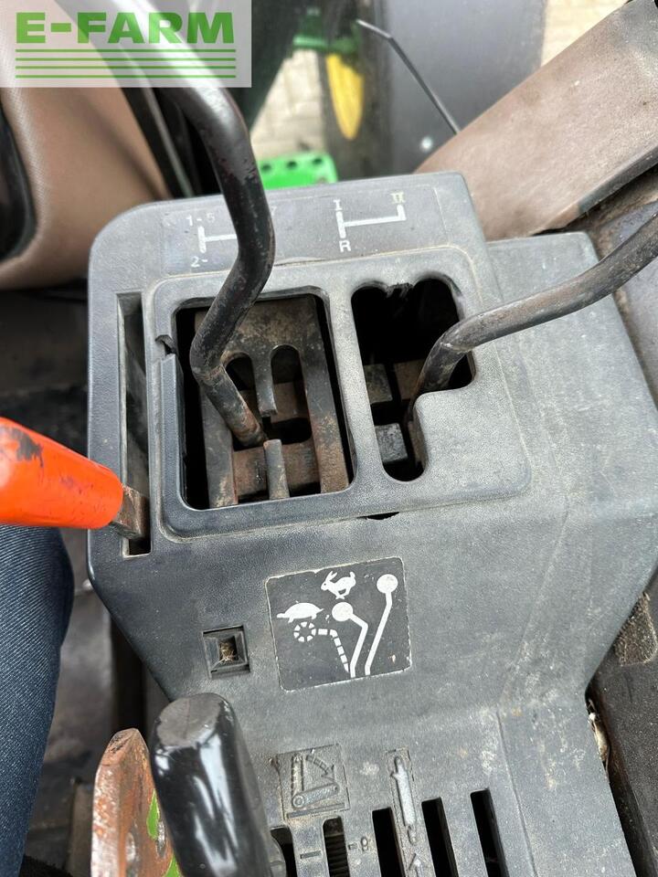 Traktor John Deere 2850: obrázek 6 Traktor John Deere 2850: obrázek 6