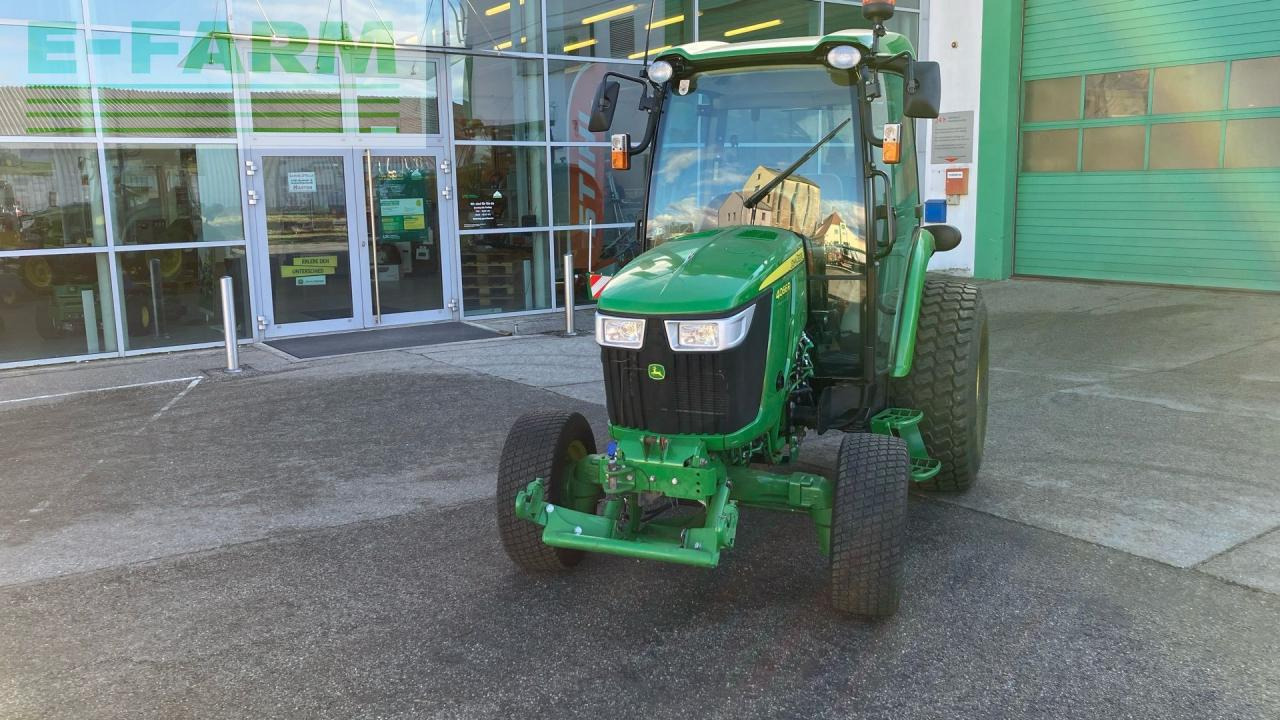 John Deere 4066R - Traktor: obrázek 3 John Deere 4066R - Traktor: obrázek 3
