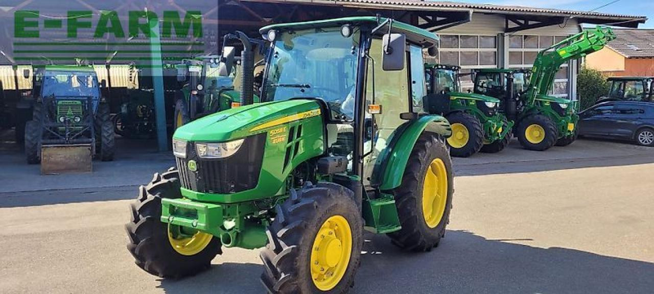 John Deere 5058e - Traktor: obrázek 2 John Deere 5058e - Traktor: obrázek 2