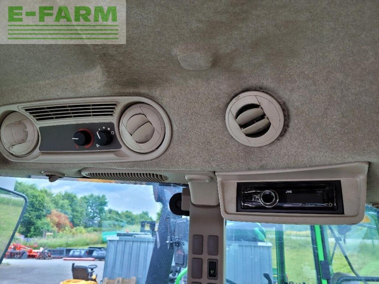 Traktor John Deere 5075 e: obrázek 7
