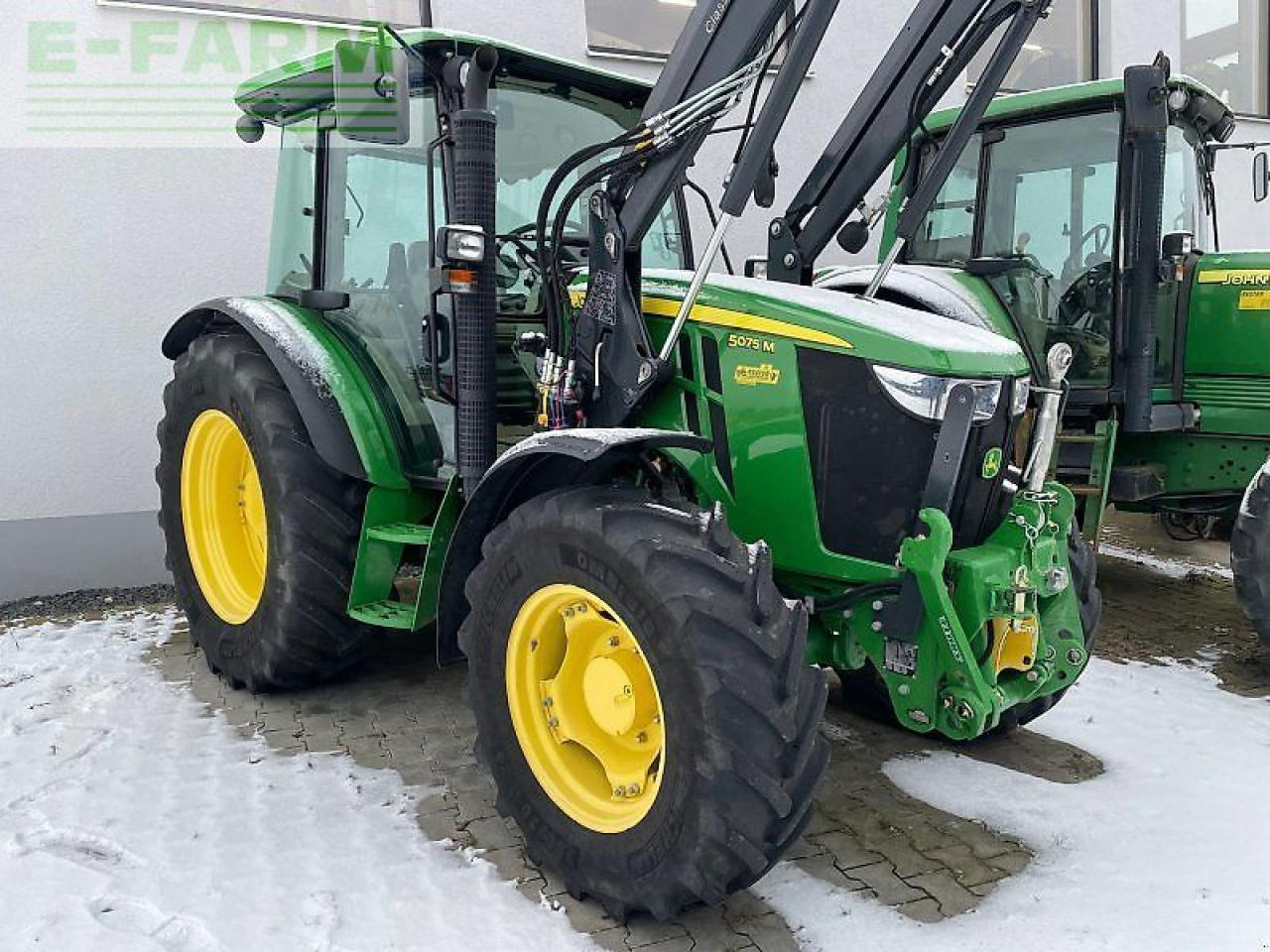John Deere 5075 m - Traktor: obrázek 2 John Deere 5075 m - Traktor: obrázek 2