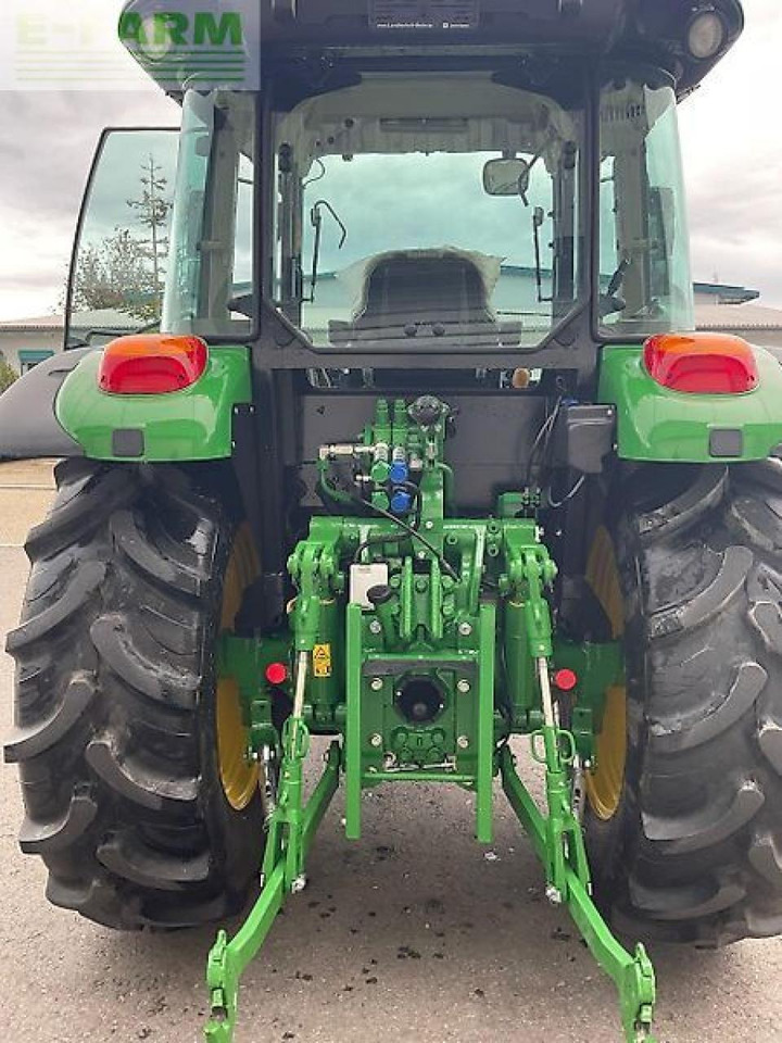 John Deere 5075 m - Traktor: obrázek 4 John Deere 5075 m - Traktor: obrázek 4
