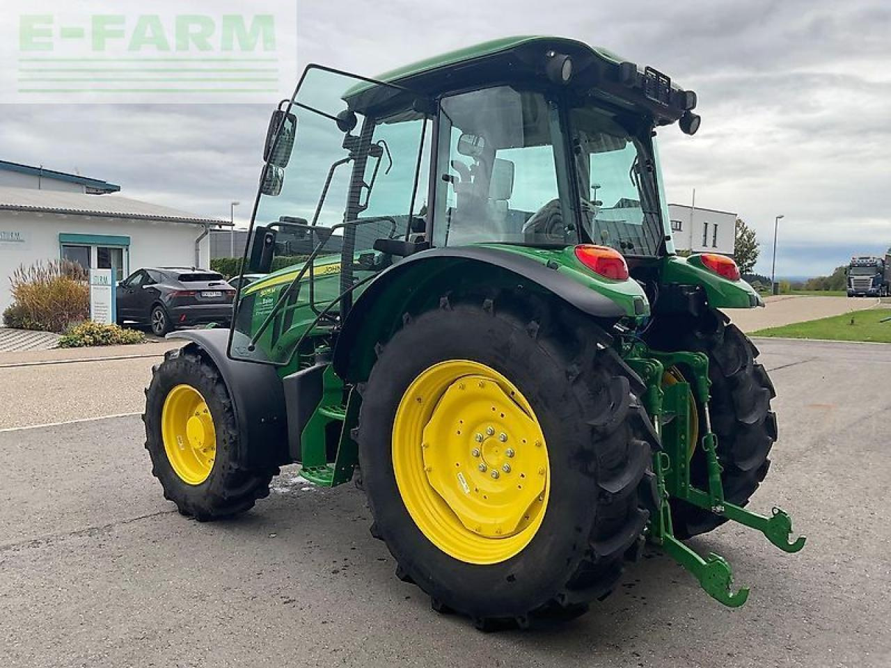 John Deere 5075 m - Traktor: obrázek 5 John Deere 5075 m - Traktor: obrázek 5