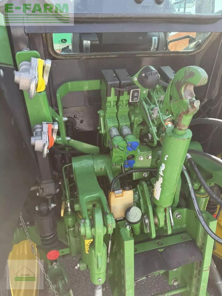 John Deere 5090 r - Traktor: obrázek 5 John Deere 5090 r - Traktor: obrázek 5