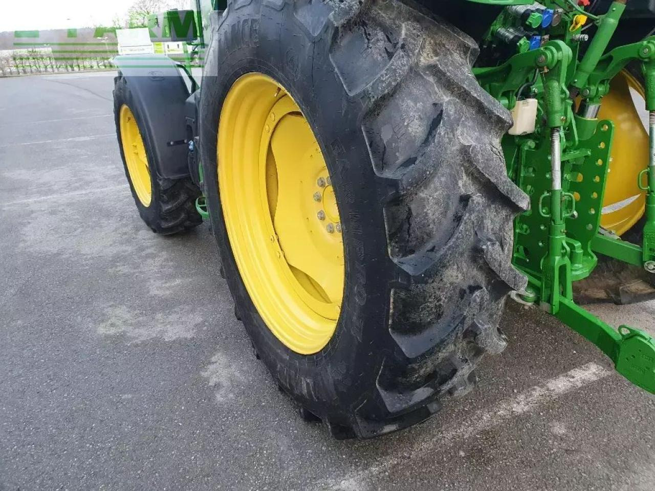 John Deere 5100 m - Traktor: obrázek 3 John Deere 5100 m - Traktor: obrázek 3