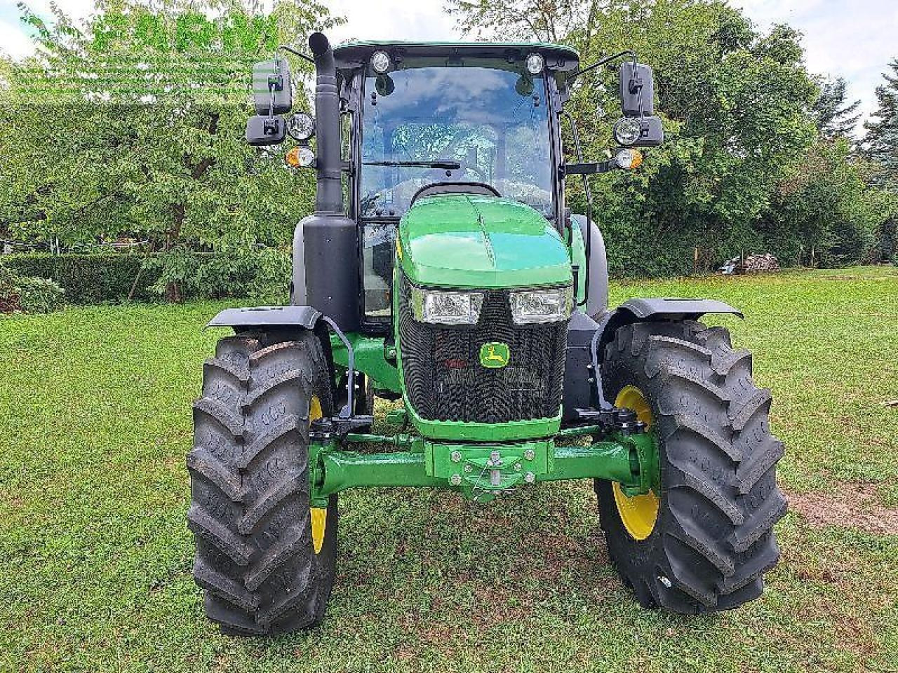 John Deere 5100m - Traktor: obrázek 3 John Deere 5100m - Traktor: obrázek 3