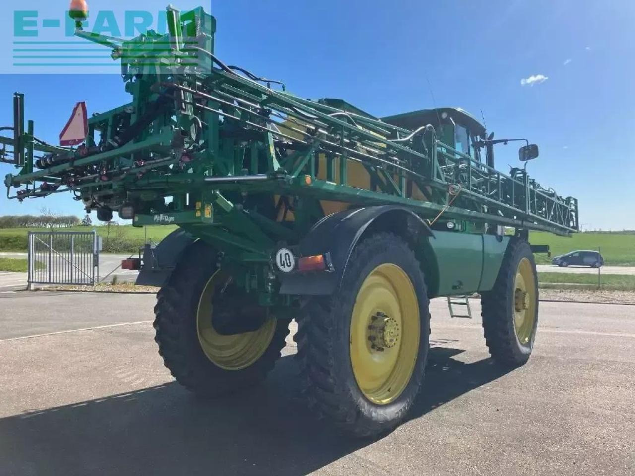 John Deere 5430 i - Tažený postřikovač: obrázek 4 John Deere 5430 i - Tažený postřikovač: obrázek 4
