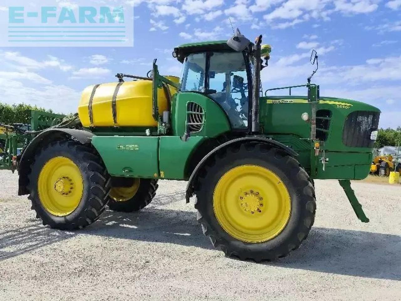 John Deere 5430i - Tažený postřikovač: obrázek 3 John Deere 5430i - Tažený postřikovač: obrázek 3