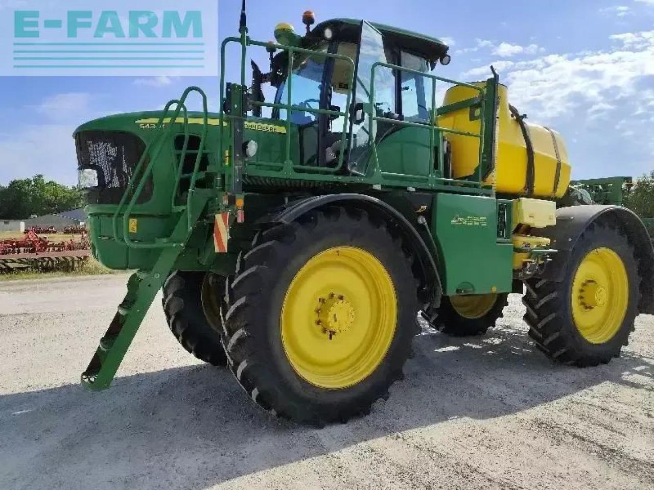 John Deere 5430i - Tažený postřikovač: obrázek 1 John Deere 5430i - Tažený postřikovač: obrázek 1