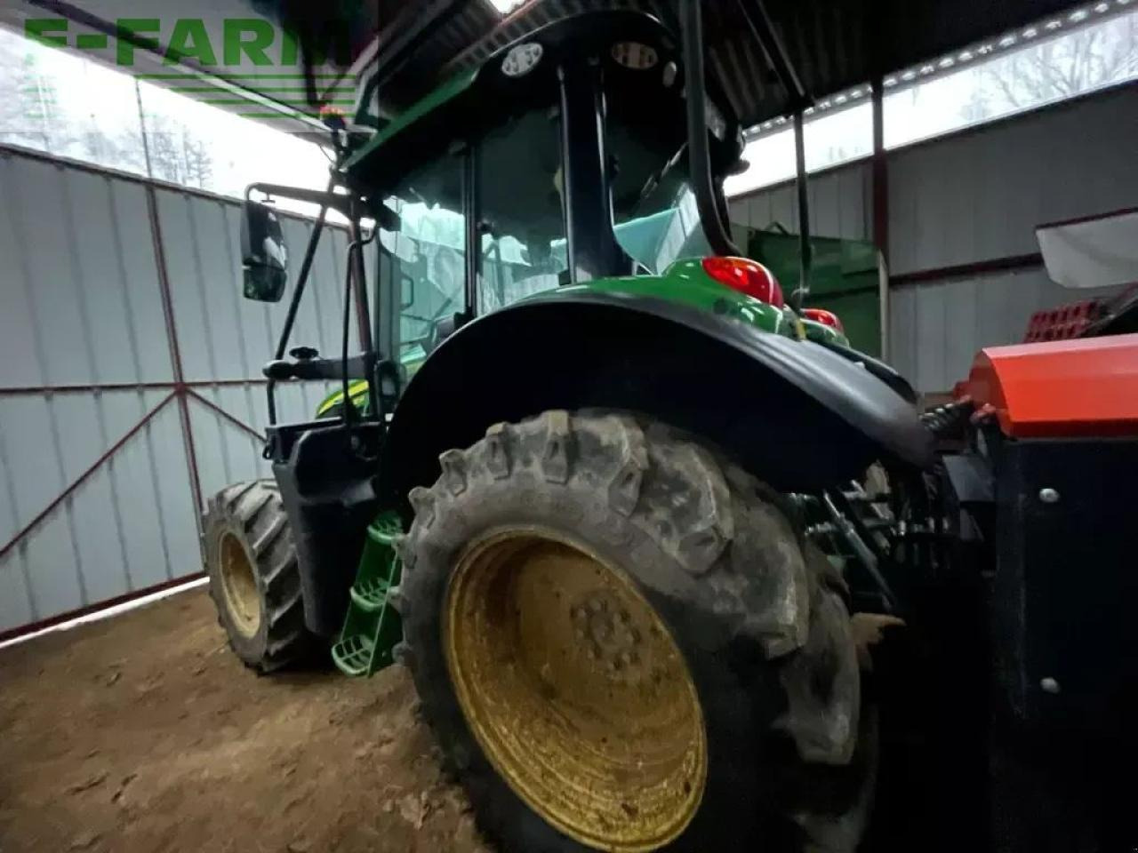 John Deere 6100 m - Traktor: obrázek 2 John Deere 6100 m - Traktor: obrázek 2