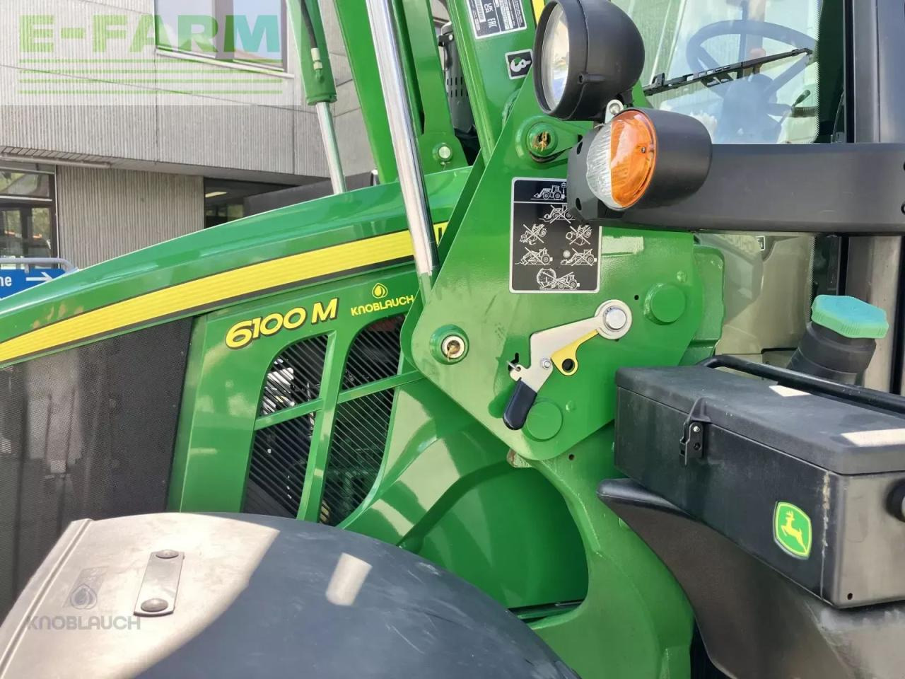 John Deere 6100 m - Traktor: obrázek 5 John Deere 6100 m - Traktor: obrázek 5