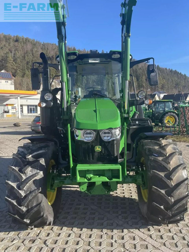 John Deere 6100m - Traktor: obrázek 2 John Deere 6100m - Traktor: obrázek 2