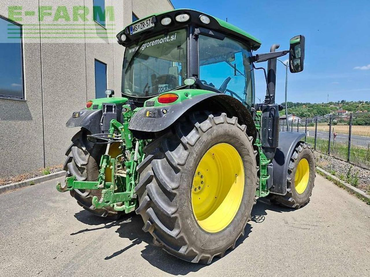 John Deere 6110r - Traktor: obrázek 3 John Deere 6110r - Traktor: obrázek 3