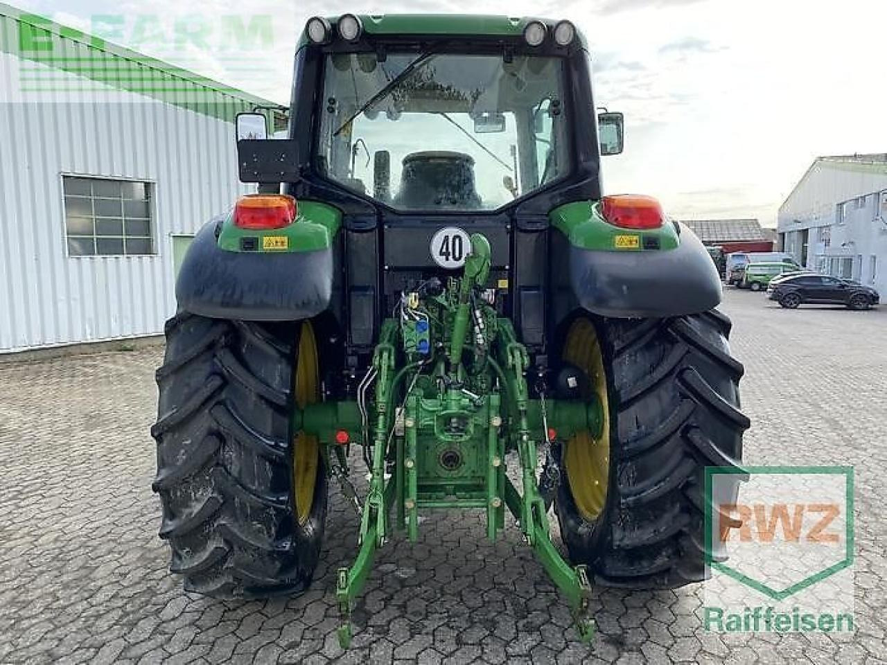 John Deere 6115 m - Traktor: obrázek 3 John Deere 6115 m - Traktor: obrázek 3